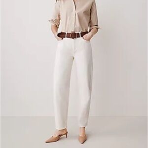 ANN TAYLOR Barrel Leg Jeans Ivory High Rise Crop Petite 2P NWT